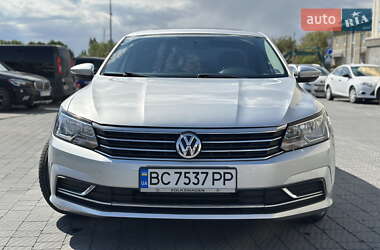 Седан Volkswagen Passat 2017 в 
