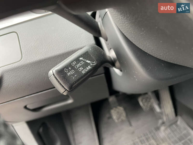 Универсал Volkswagen Passat 2013 в Киеве