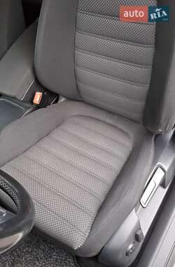 Універсал Volkswagen Passat 2010 в 