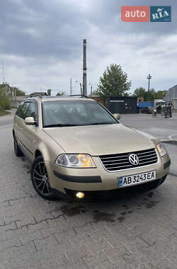 Універсал Volkswagen Passat 2003 в Вінниці