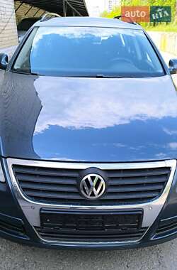 Универсал Volkswagen Passat 2008 в Харькове