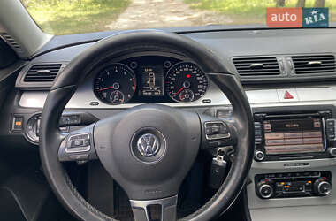 Седан Volkswagen Passat 2009 в 