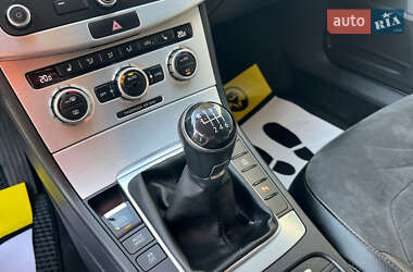 Универсал Volkswagen Passat 2012 в 