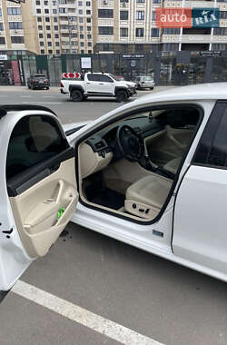 Седан Volkswagen Passat 2014 в 
