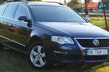Універсал Volkswagen Passat 2006 в Дубні