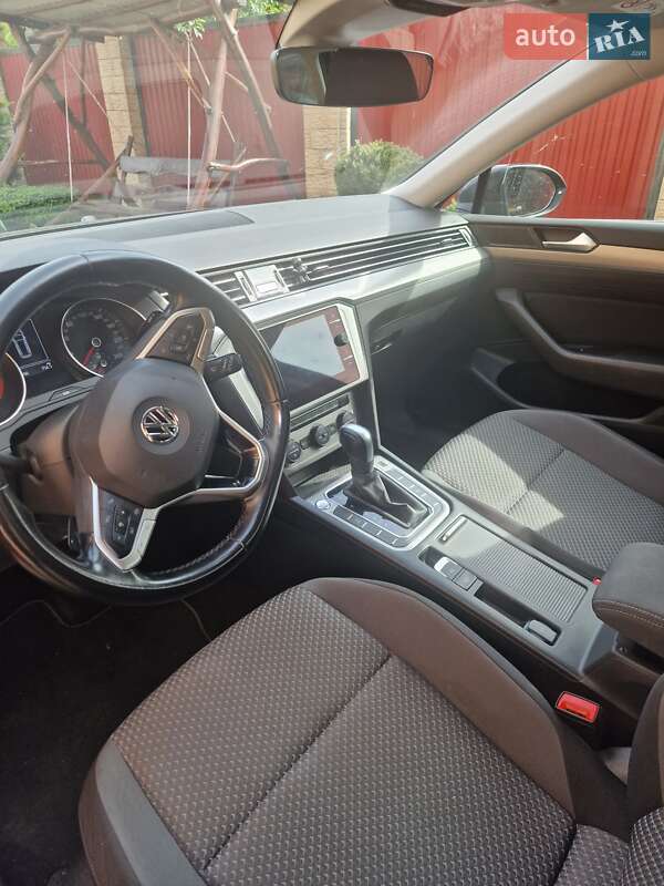 Универсал Volkswagen Passat 2020 в Мукачево