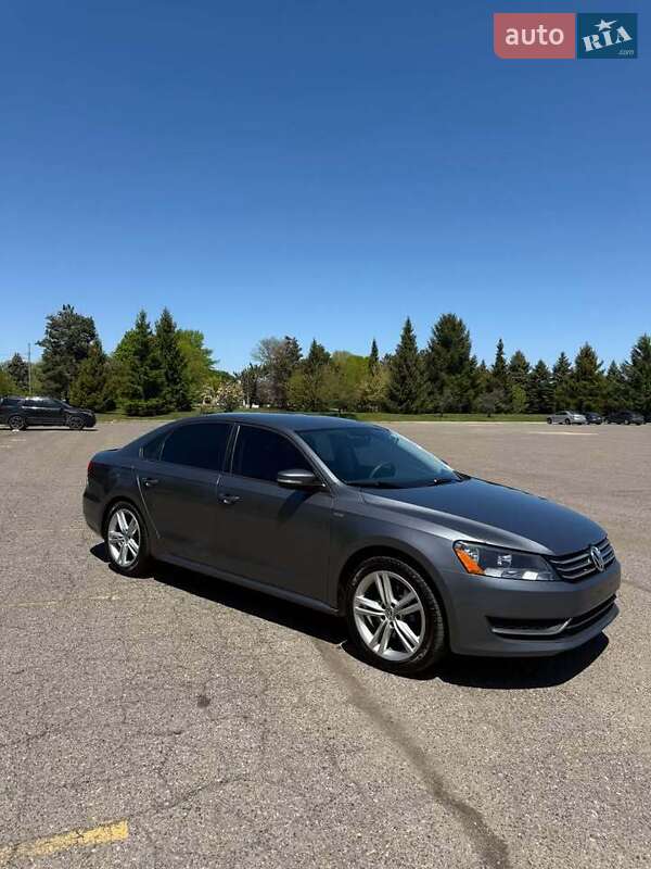 Седан Volkswagen Passat 2013 в Виннице