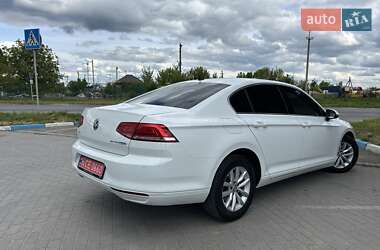 Седан Volkswagen Passat 2017 в 