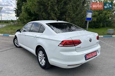Седан Volkswagen Passat 2017 в 