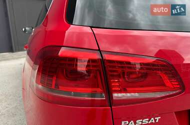 Универсал Volkswagen Passat 2011 в 
