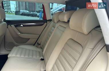 Универсал Volkswagen Passat 2011 в 