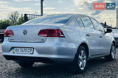 Седан Volkswagen Passat 2012 в 