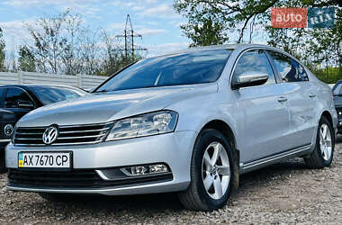 Седан Volkswagen Passat 2012 в 