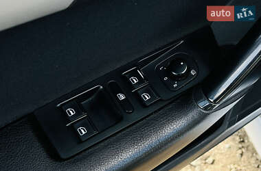 Седан Volkswagen Passat 2012 в 