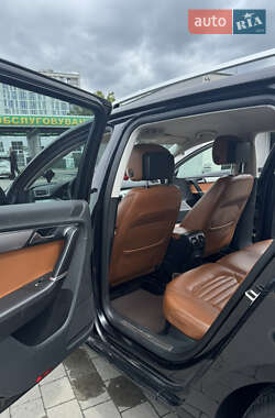 Универсал Volkswagen Passat 2012 в 