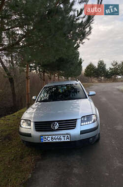 Универсал Volkswagen Passat 2002 в Львове