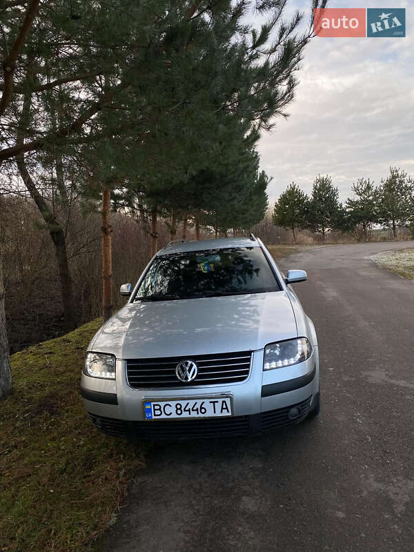 Універсал Volkswagen Passat 2002 в 