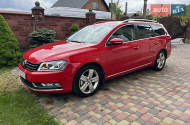 Універсал Volkswagen Passat 2011 в Рівному