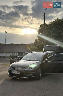 Универсал Volkswagen Passat 2013 в Стрые