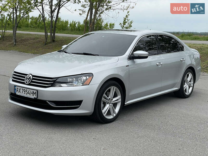 Седан Volkswagen Passat 2013 в Харькове