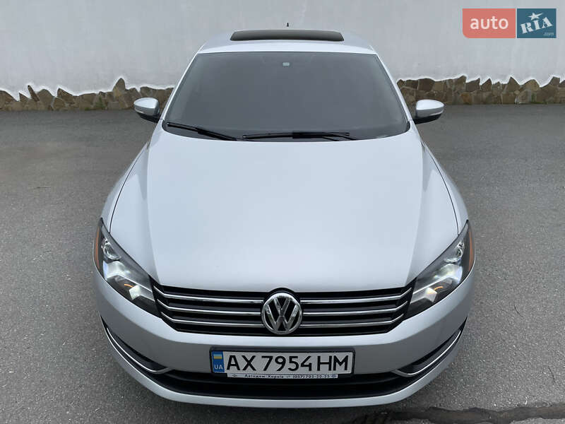 Седан Volkswagen Passat 2013 в Харькове
