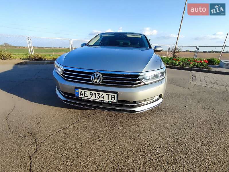 Седан Volkswagen Passat 2015 в Петропавлівці