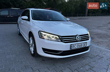Седан Volkswagen Passat 2014 в Буську