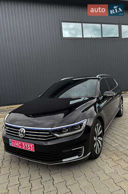 Універсал Volkswagen Passat 2015 в 