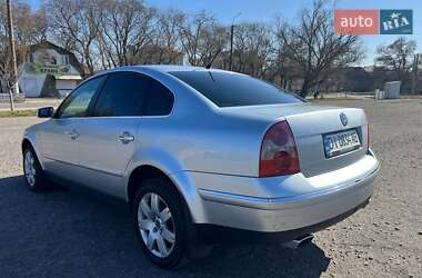 Седан Volkswagen Passat 2002 в 