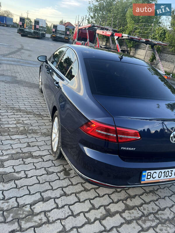 Седан Volkswagen Passat 2017 в Львове