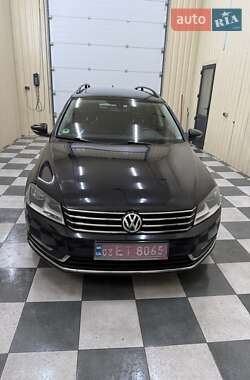 Універсал Volkswagen Passat 2012 в 