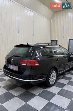 Універсал Volkswagen Passat 2012 в 