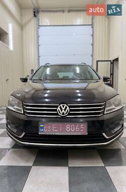 Універсал Volkswagen Passat 2012 в 