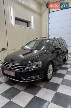 Універсал Volkswagen Passat 2012 в 