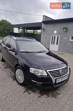 Універсал Volkswagen Passat 2006 в Ужгороді