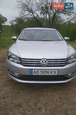 Седан Volkswagen Passat 2014 в Ямполе