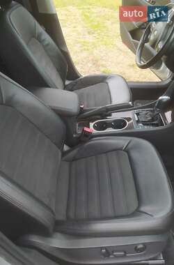 Седан Volkswagen Passat 2014 в 
