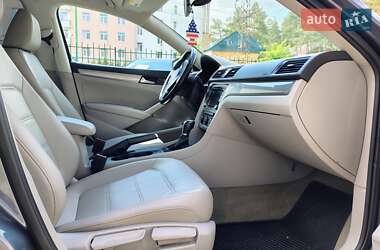 Седан Volkswagen Passat 2015 в 