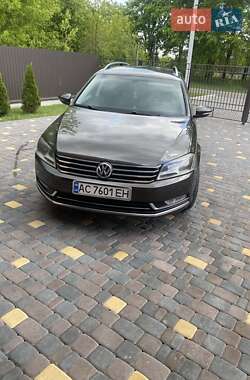 Універсал Volkswagen Passat 2012 в 