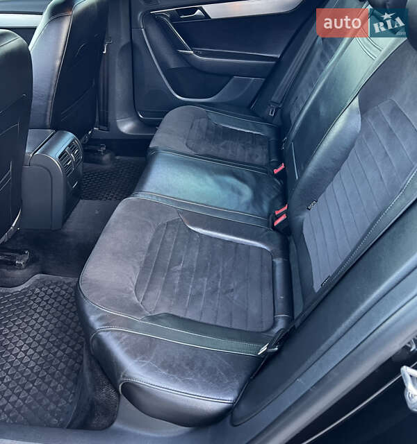 Седан Volkswagen Passat 2013 в Мукачевому
