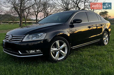 Седан Volkswagen Passat 2013 в Мукачево