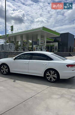 Седан Volkswagen Passat 2021 в 