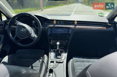 Седан Volkswagen Passat 2017 в 