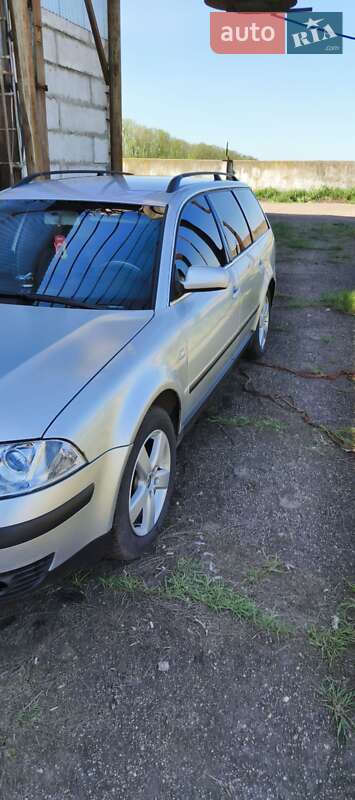 Універсал Volkswagen Passat 2003 в Новій Одесі
