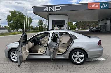 Седан Volkswagen Passat 2012 в Киеве
