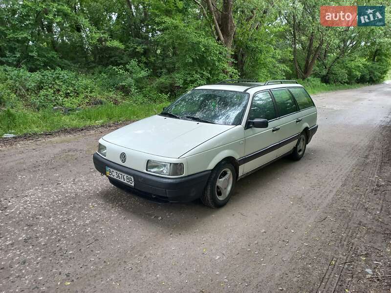 Универсал Volkswagen Passat 1990 в Львове