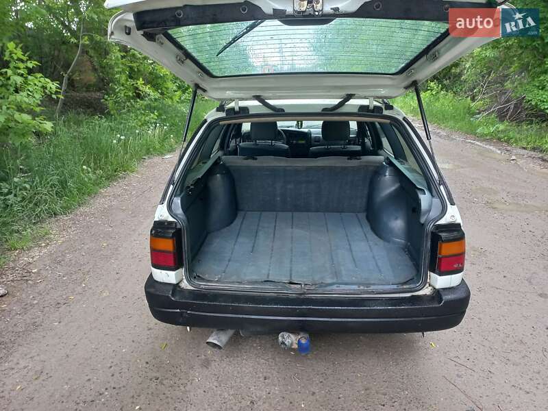 Универсал Volkswagen Passat 1990 в Львове