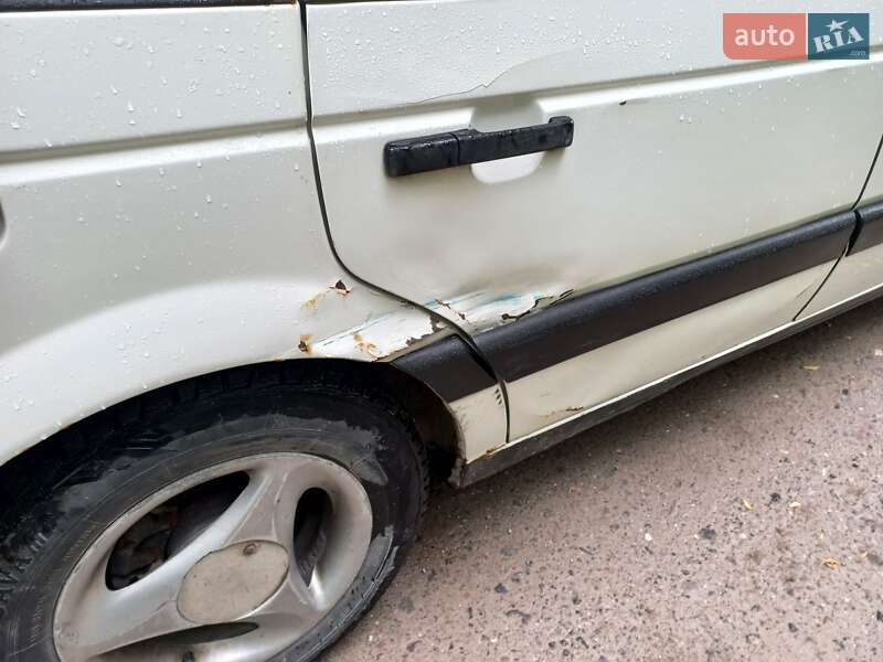 Универсал Volkswagen Passat 1990 в Львове