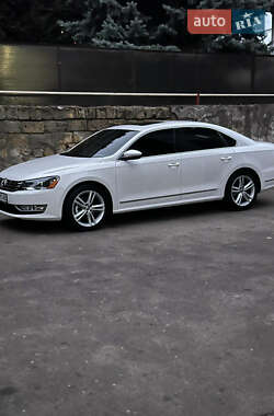 Седан Volkswagen Passat 2015 в 