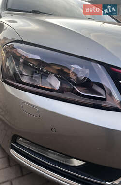 Седан Volkswagen Passat 2012 в 